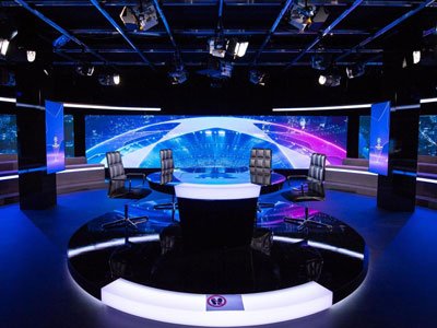 LianTronics PH1.6mm Muro de video LED de paso fino renovado un estudio de radiodifusión, Suiza