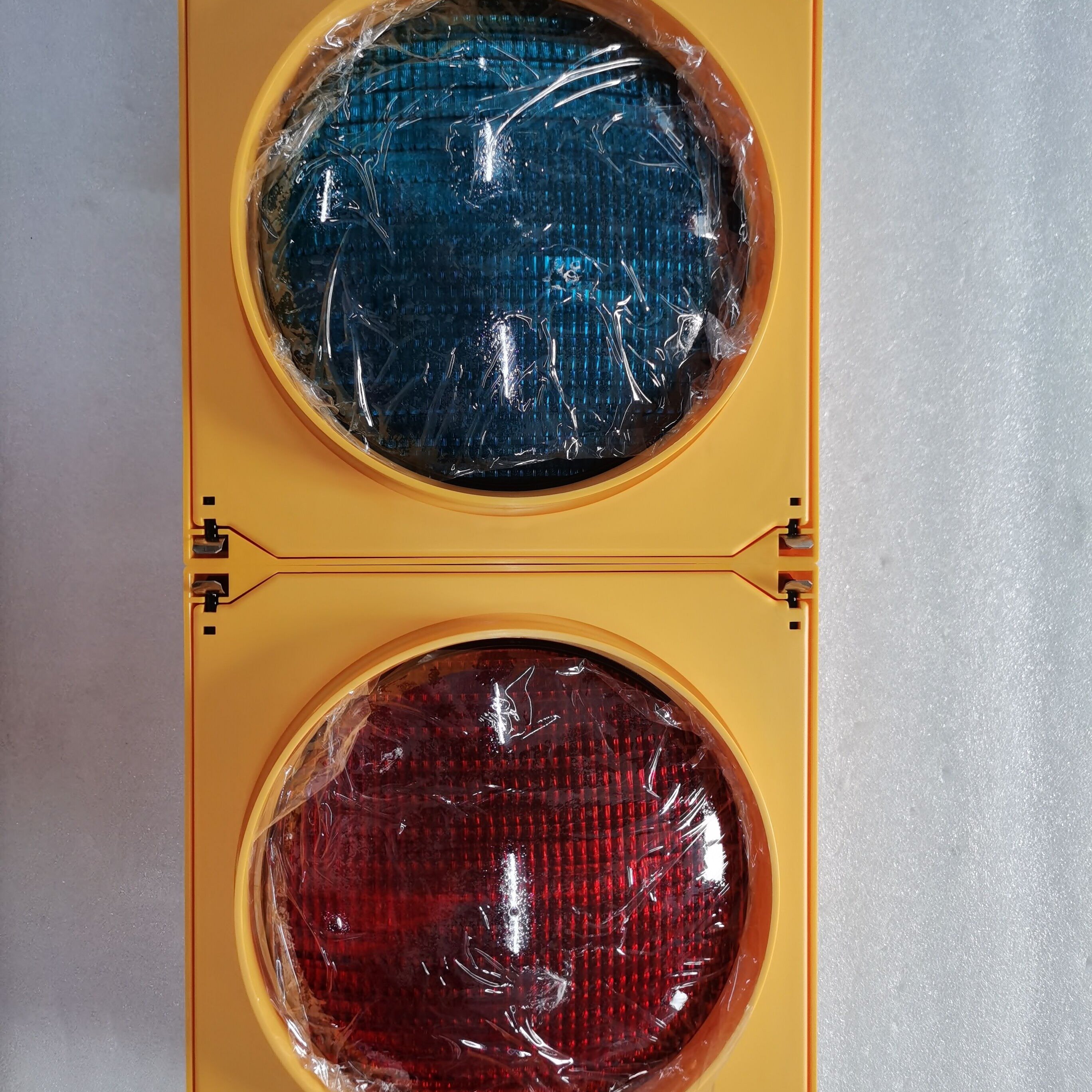 High Brightness Traffic Signal Light 200mm For Parking Lot