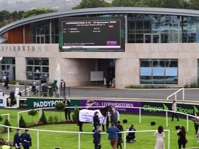 Hipódromo de Leopardstown remodelado con LianTronics Outdoor