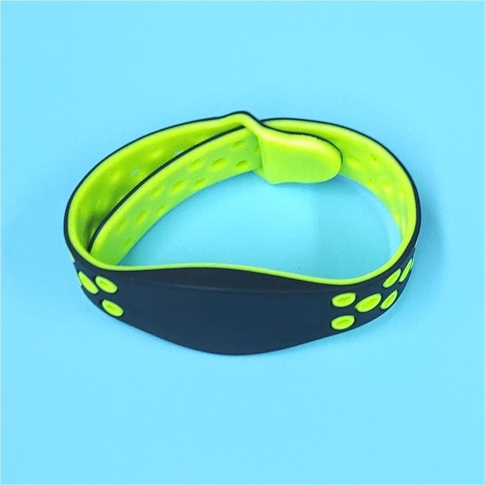 Adjustable silicone wristband  New Design with 1KB nfc chip