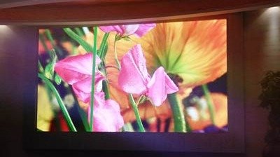 Pantalla LED para interiores Full HD de P2.5 mm de tono fino para el grupo fundador