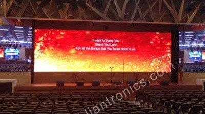 La Pantalla LED de LianTronics P3.81 Entró en Bread of Life Church de Tsuen Wan, Hong Kong