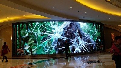 Pared de video LED LianTronics FC3 instalada en Studio City, Macao