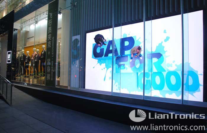 LianTronics PH2.5mm LED Display at GAP STORE, Shanghai