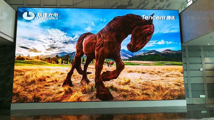 fine-pitch LED video wall