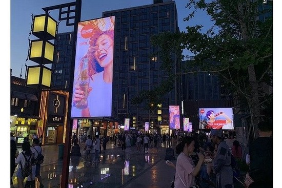 Outdoor Fixed Led billboard give positive power to economy