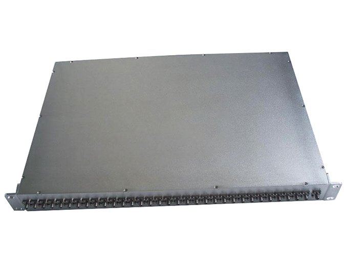 32 Way Power Divider with SMA Female Connectors From 300MHz to 400MHz Rate at 1 Watt