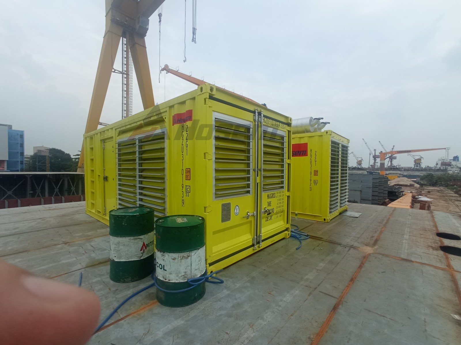 1000kVA Diesel Generator Powered by Cummins Installed in The Barge in VietNam