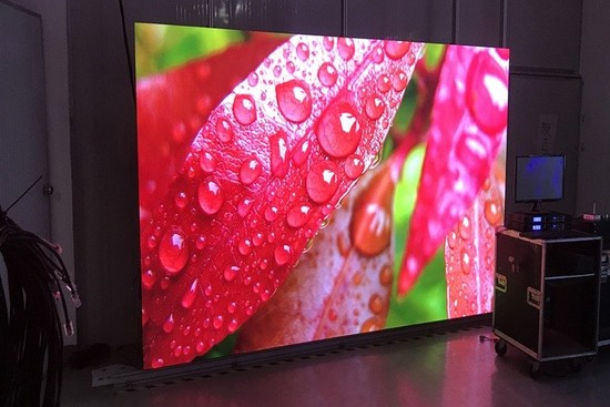 Small pitch led screen can better suit indoor need better