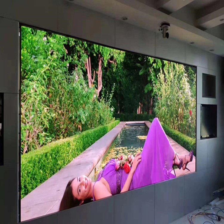 Small pitch led screen can better suit the indoor need