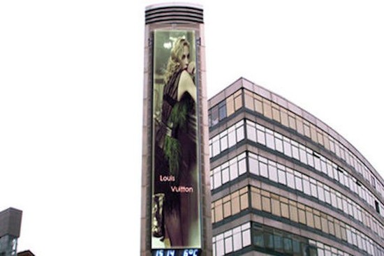France outdoor P16 Wall Mounted LED Billboard