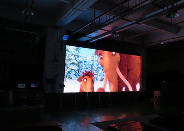 Indoor LED Screen Rental 500x1000mm P2.6mm 18bits Greyscale 3840Hz High Refresh Rate